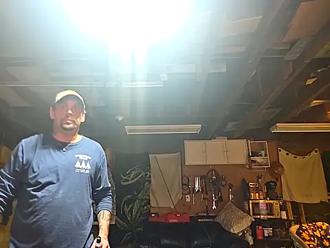 canadacockinme online show from 10-05-25, 04:00