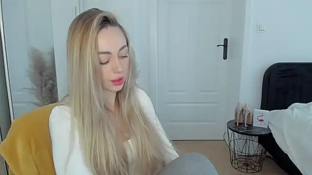 sexyCoralie online show from 03-17-25, 02:23