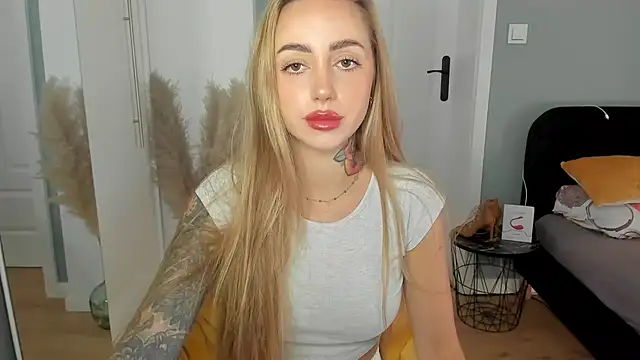 sexyCoralie online show from 06-25-26, 06:40
