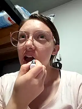 linda-schmidt online show from 03-18-25, 11:31