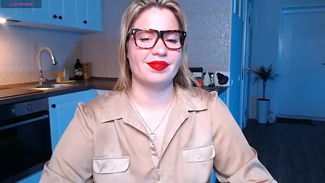 HotTiffani online show from 01-24-25, 08:13