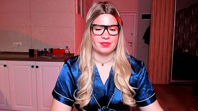 HotTiffani online show from 10-20-25, 05:52