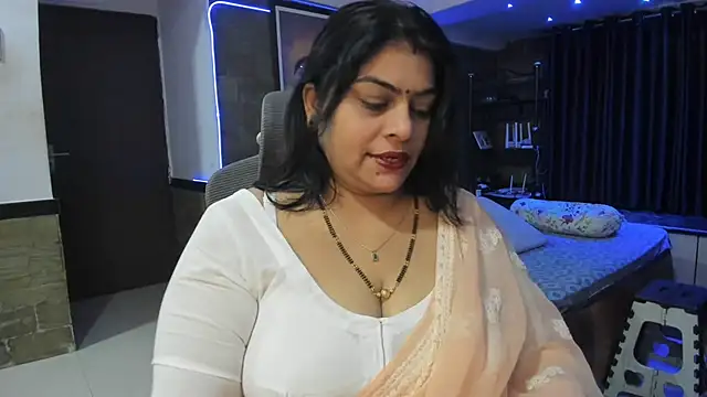 Snapshot of tarivishu23 chatting on 12-04-24, 01:47 tarivishu23 online show from 12-04-24, 01:47