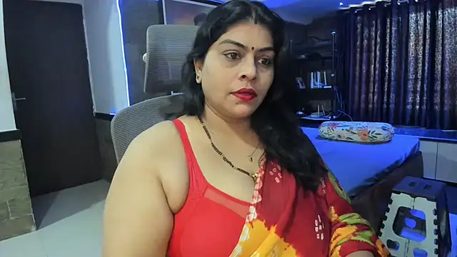 Snapshot of tarivishu23 chatting on 12-25-24, 02:57 tarivishu23 online show from 12-25-24, 02:57