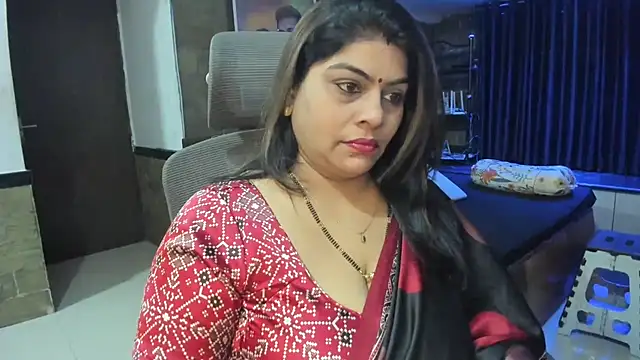 Snapshot of tarivishu23 chatting on 03-07-25, 12:48 tarivishu23 online show from 03-07-25, 12:48