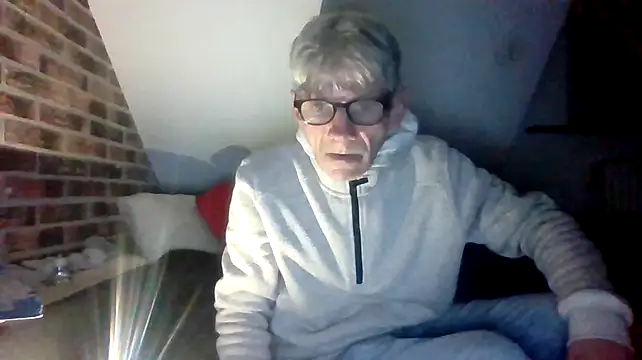 Snapshot of InMeinenMund chatting on 10-05-25, 09:34 InMeinenMund online show from 10-05-25, 09:34