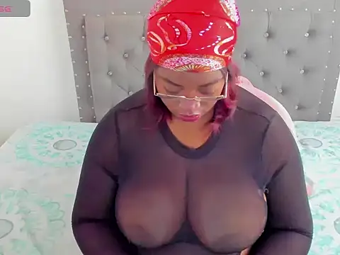 NinaGrey  online show from 11-09-25, 02:15