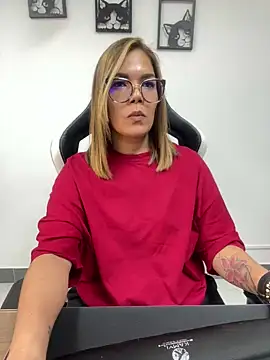 KellyBrooklyn  online show from 12-03-24, 03:33