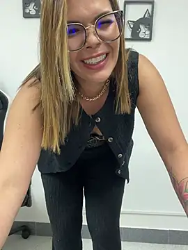 KellyBrooklyn  online show from 03-21-25, 03:24