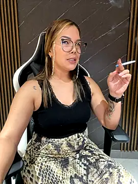 KellyBrooklyn  online show from 09-12-25, 09:48