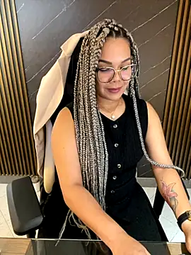 KellyBrooklyn  online show from 10-21-25, 01:23