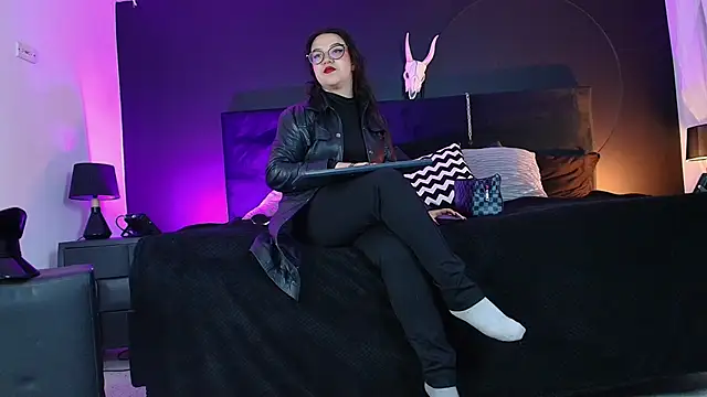  Jade 16 online show from 09-16-25, 11:55