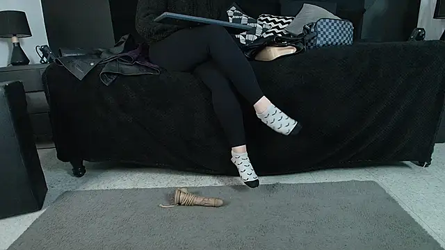  Jade 16 online show from 10-01-25, 11:49