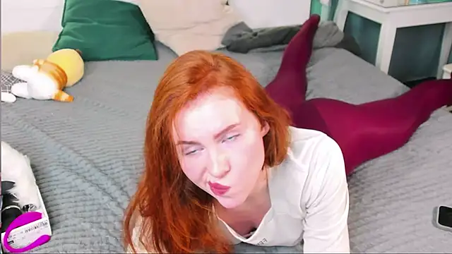 Snapshot of GingerArin chatting on 02-14-25, 02:44 GingerArin online show from 02-14-25, 02:44