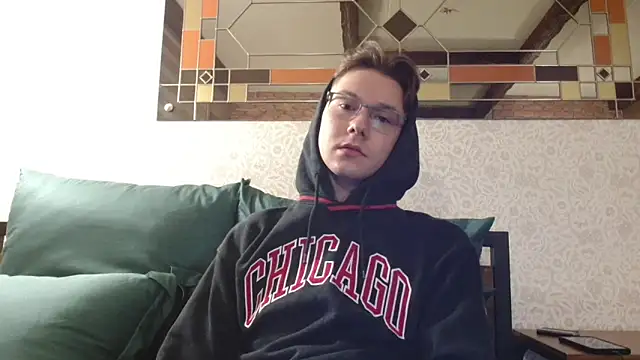 newcomer 2021 online show from 10-18-25, 03:24