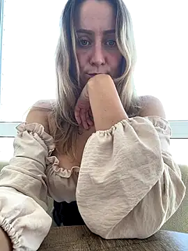 Snapshot of Puzdosia chatting on 10-02-25, 08:54 Puzdosia online show from 10-02-25, 08:54