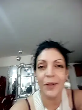 Snapshot of mijal_queen chatting on 01-21-25, 02:15 mijal queen online show from 01-21-25, 02:15