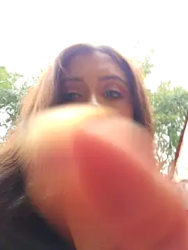 Snapshot of DORYY chatting on 10-15-25, 09:48 DORYY online show from 10-15-25, 09:48