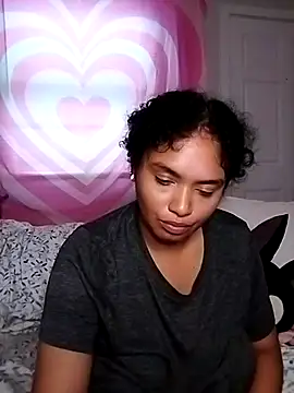 TasteeKitty online show from 10-26-25, 08:04