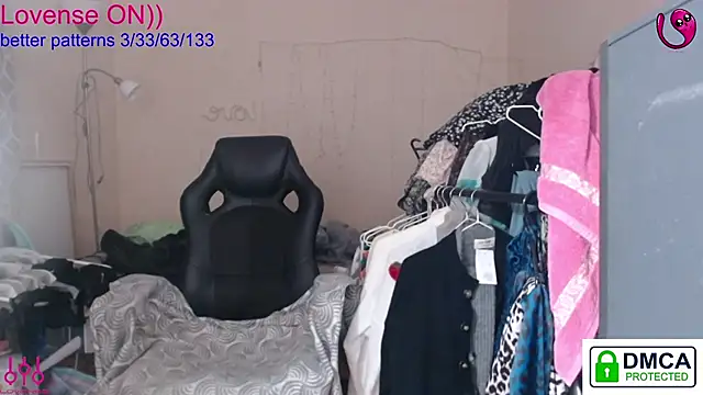 sweet cute cat online show from 11-03-25, 08:43