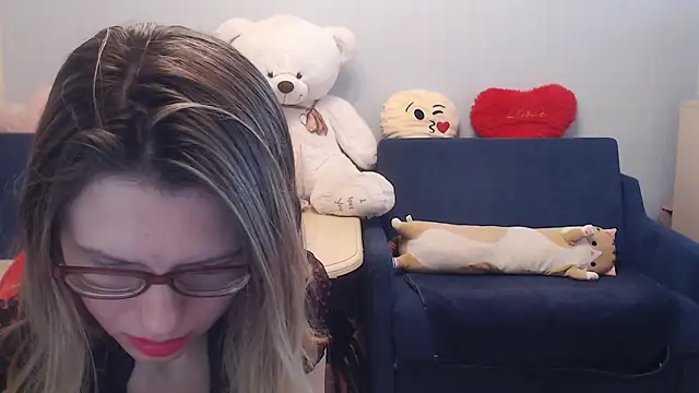 Snapshot of night_is_dark chatting on 02-14-26, 02:36 night is dark online show from 02-14-26, 02:36