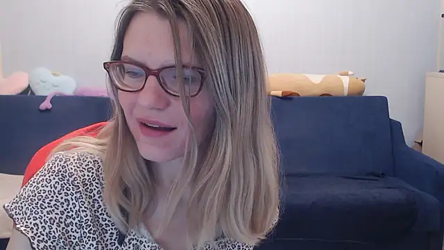 Snapshot of night_is_dark chatting on 02-22-26, 05:00 night is dark online show from 02-22-26, 05:00