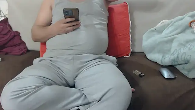 Snapshot of LiONTURK chatting on 01-12-25, 04:08 LiONTURK online show from 01-12-25, 04:08