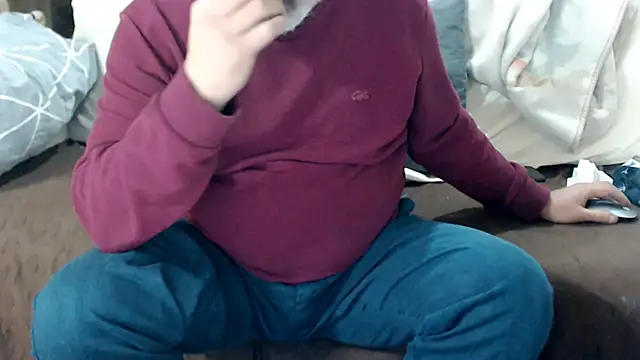 Snapshot of LiONTURK chatting on 02-27-25, 05:26 LiONTURK online show from 02-27-25, 05:26