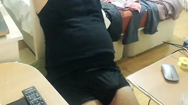 Snapshot of LiONTURK chatting on 09-21-25, 10:11 LiONTURK online show from 09-21-25, 10:11