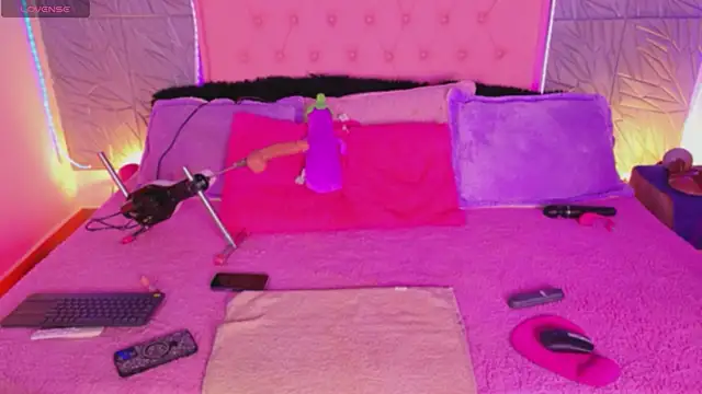 macasweet online show from 09-26-25, 11:42