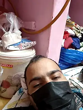 Snapshot of Vickyrajput009 chatting on 02-02-25, 12:13 Vickyrajput009 online show from 02-02-25, 12:13