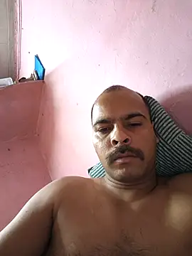 Snapshot of Vickyrajput009 chatting on 11-17-25, 10:43 Vickyrajput009 online show from 11-17-25, 10:43