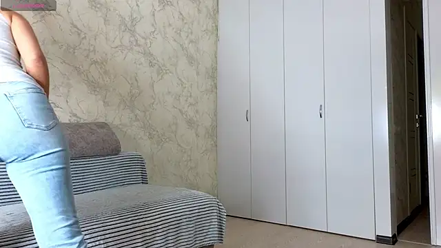 sweeetgirls2021 online show from 06-21-26, 02:36
