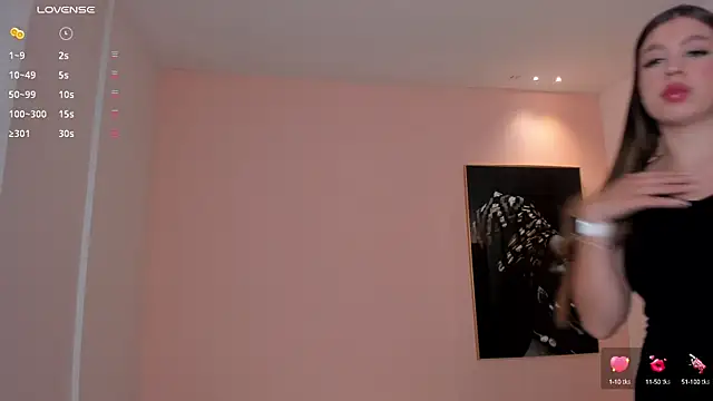 EllaClark online show from 12-07-24, 01:58