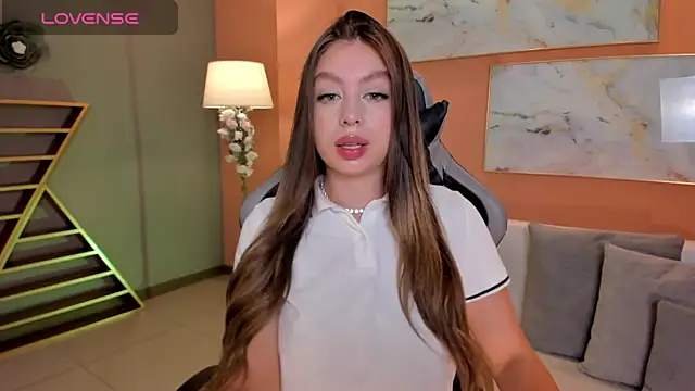 EllaClark online show from 02-05-25, 06:37