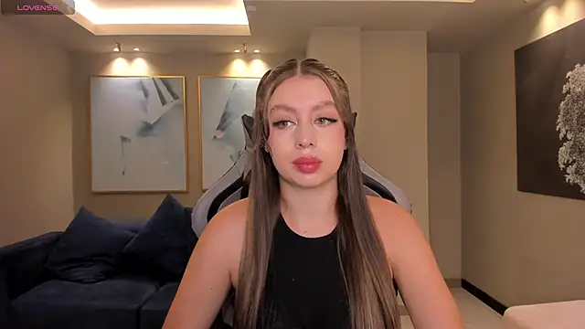 EllaClark online show from 03-22-25, 07:20