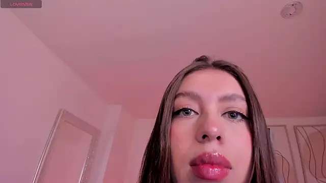 EllaClark online show from 09-11-25, 07:03