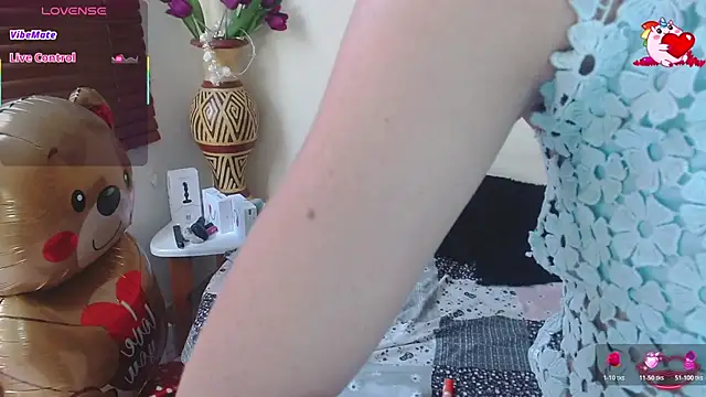 NicoleSantana online show from 06-26-26, 08:13