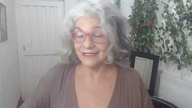 FunnyGrandma online show from 03-13-25, 11:49