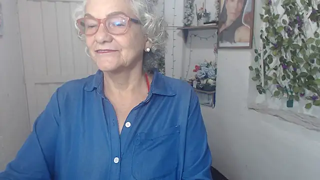 FunnyGrandma online show from 10-13-25, 11:27