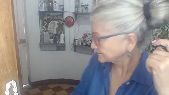 FunnyGrandma online show from 05-02-26, 09:31