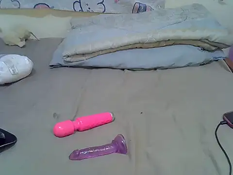 Hotbabe2345 online show from 05-06-26, 09:36