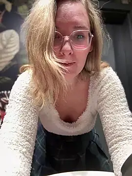 The Snowwhitee online show from 03-15-25, 09:05