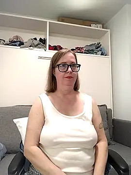 SweetandNaughty1 online show from 01-07-26, 07:27