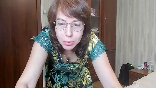 ClassyLiza online show from 01-05-25, 05:30