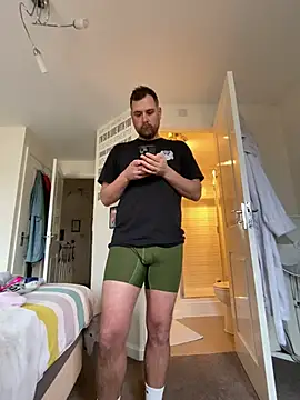 Snapshot of Kramer023 chatting on 02-19-26, 02:35 Kramer023 online show from 02-19-26, 02:35