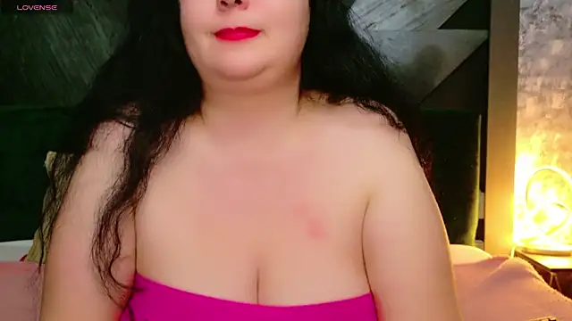 Snapshot of AleshaArabian chatting on 02-03-25, 10:43 AleshaArabian online show from 02-03-25, 10:43