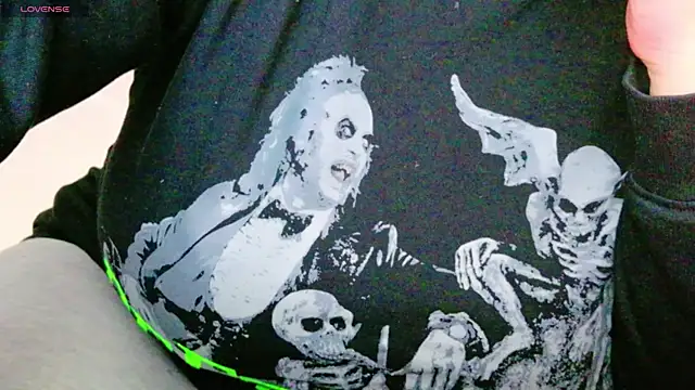 Snapshot of AleshaArabian chatting on 02-17-25, 08:15 AleshaArabian online show from 02-17-25, 08:15