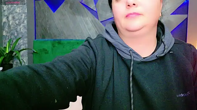 Snapshot of AleshaArabian chatting on 02-18-25, 08:03 AleshaArabian online show from 02-18-25, 08:03