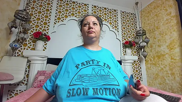 Snapshot of AleshaArabian chatting on 09-16-25, 02:34 AleshaArabian online show from 09-16-25, 02:34